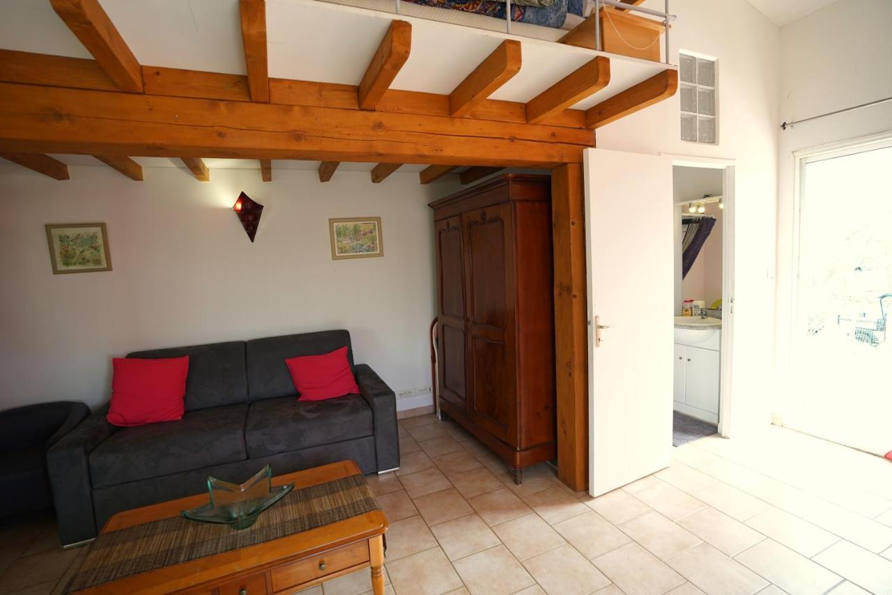 몽타냑 Loft Avec Mezzanine 아파트 외부 사진